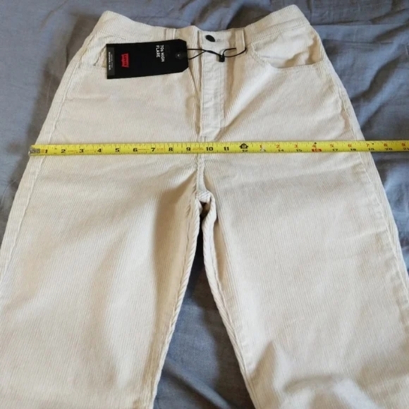 Levi's 70's High Rise Flare Corduroy Jeans Pants - Picture 13 of 16